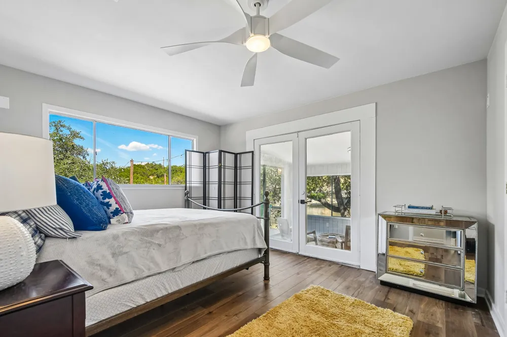 24000 Bluebird Lane Marble Falls, TX 78654