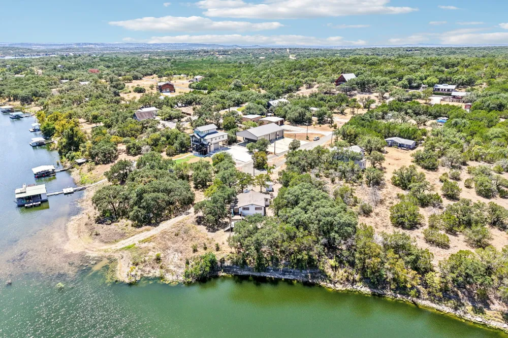 24000 Bluebird Lane Marble Falls, TX 78654