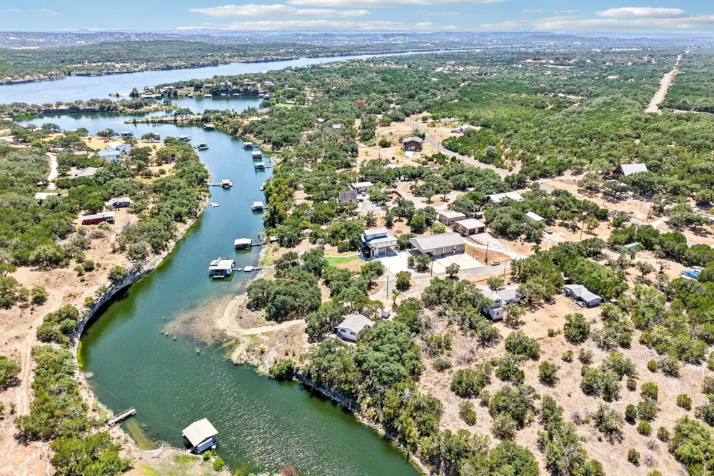 24000 Bluebird Lane Marble Falls, TX 78654
