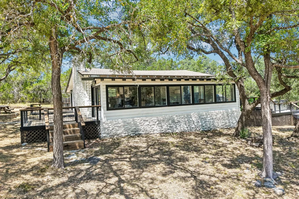 24000 Bluebird Lane Marble Falls, TX 78654
