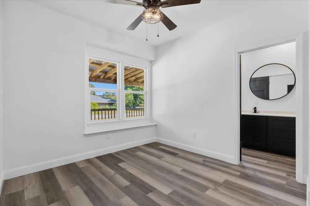 403 Jones Street Smithville, TX 78957