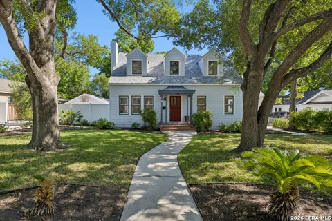 120 LAMONT AVE