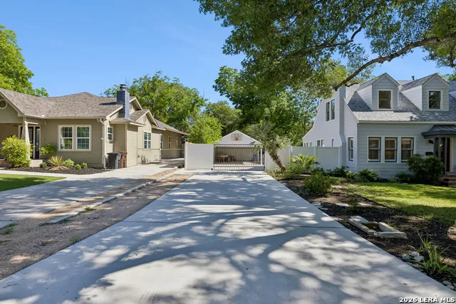 120 LAMONT AVE Alamo Heights, TX 78209