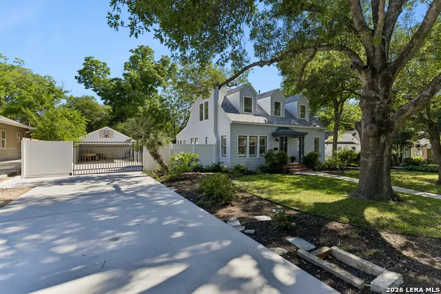 120 LAMONT AVE Alamo Heights, TX 78209