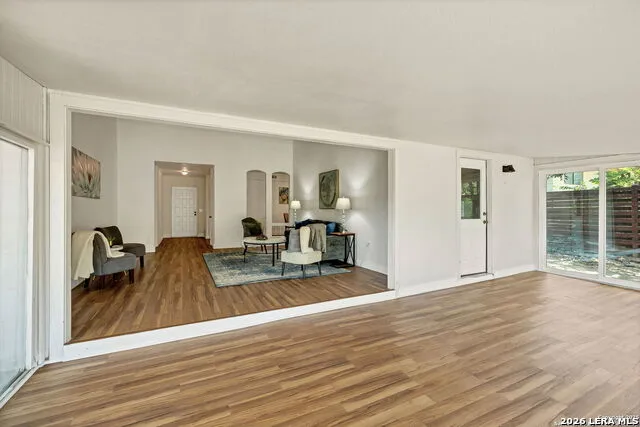7637 ANTIQUE OAK ST Live Oak, TX 78233