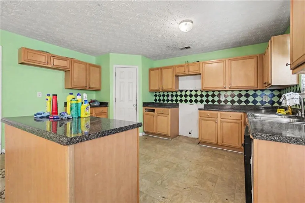 197 Hightower Trail Riverdale, GA 30274