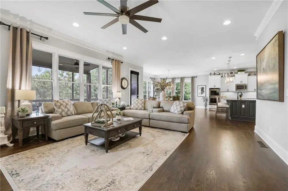 525 Willow Oak Way Roswell, GA 30076