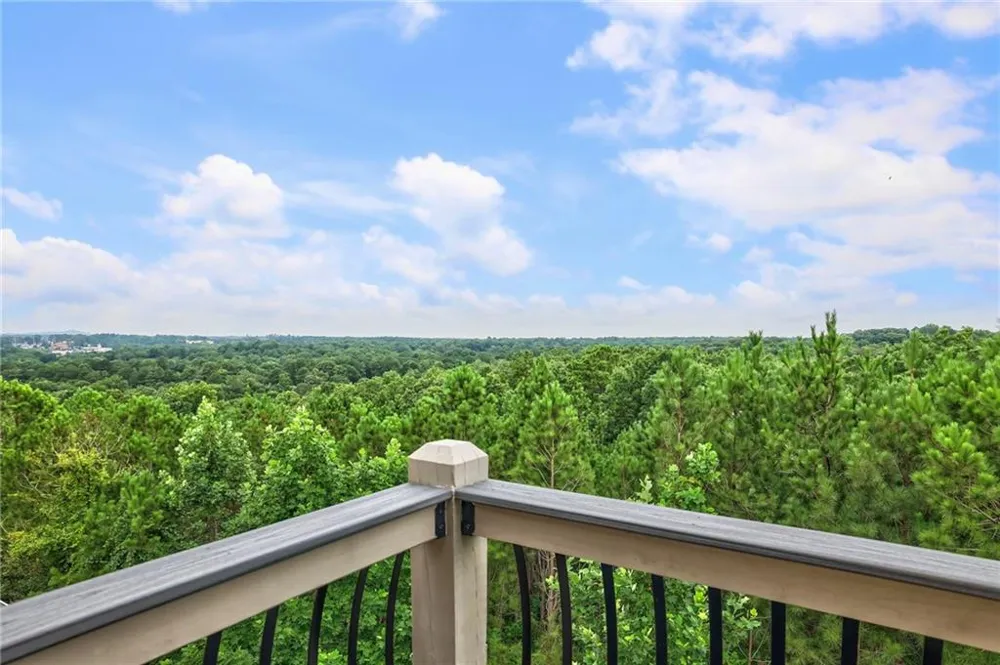 525 Willow Oak Way Roswell, GA 30076