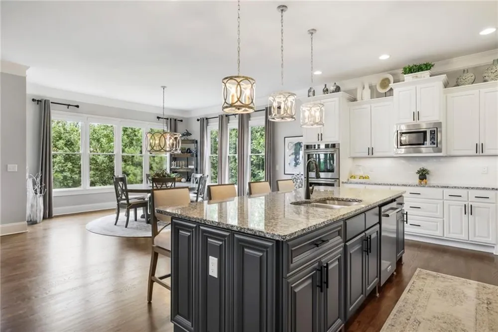 525 Willow Oak Way Roswell, GA 30076