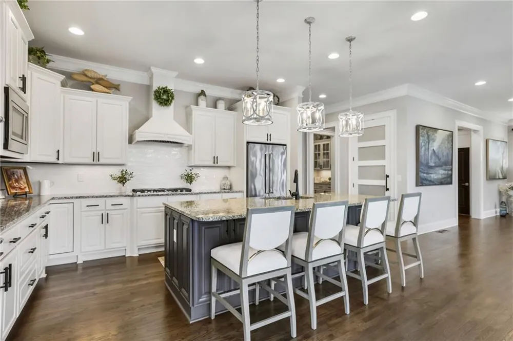 525 Willow Oak Way Roswell, GA 30076