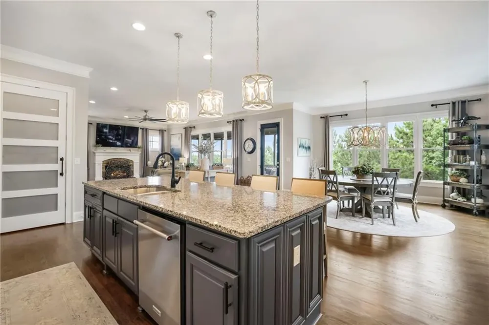 525 Willow Oak Way Roswell, GA 30076