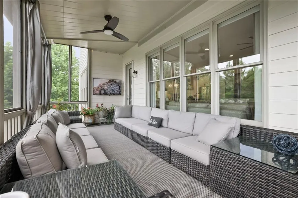 525 Willow Oak Way Roswell, GA 30076