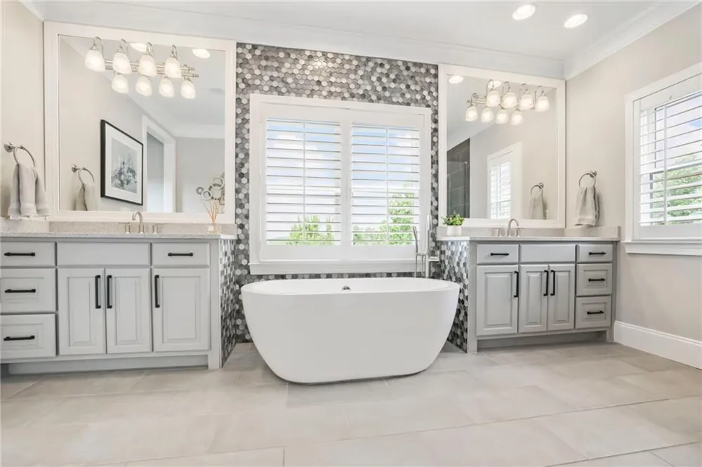 525 Willow Oak Way Roswell, GA 30076