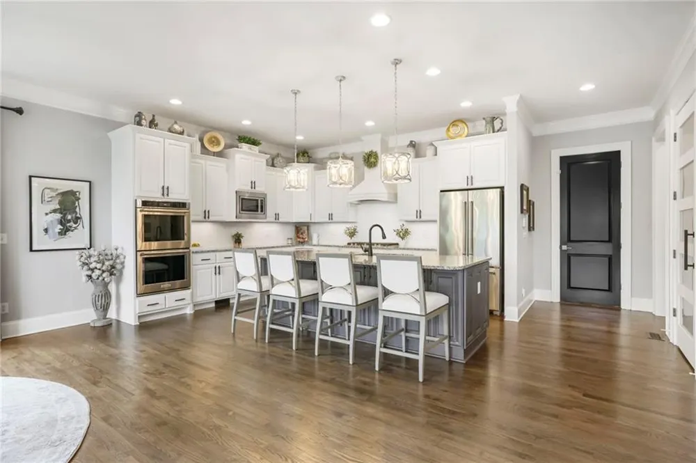 525 Willow Oak Way Roswell, GA 30076