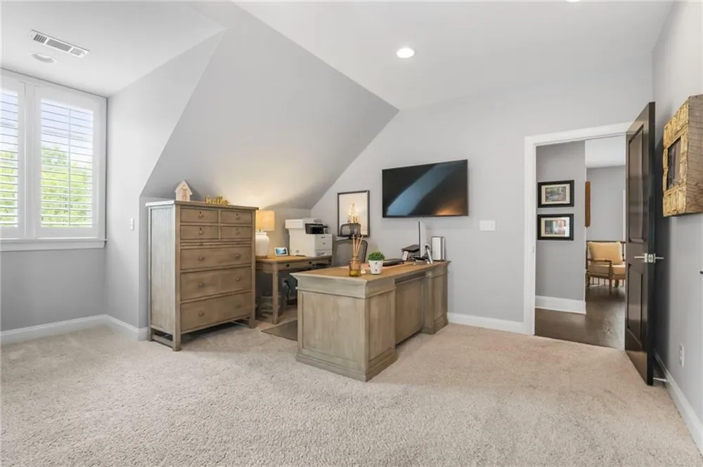 525 Willow Oak Way Roswell, GA 30076