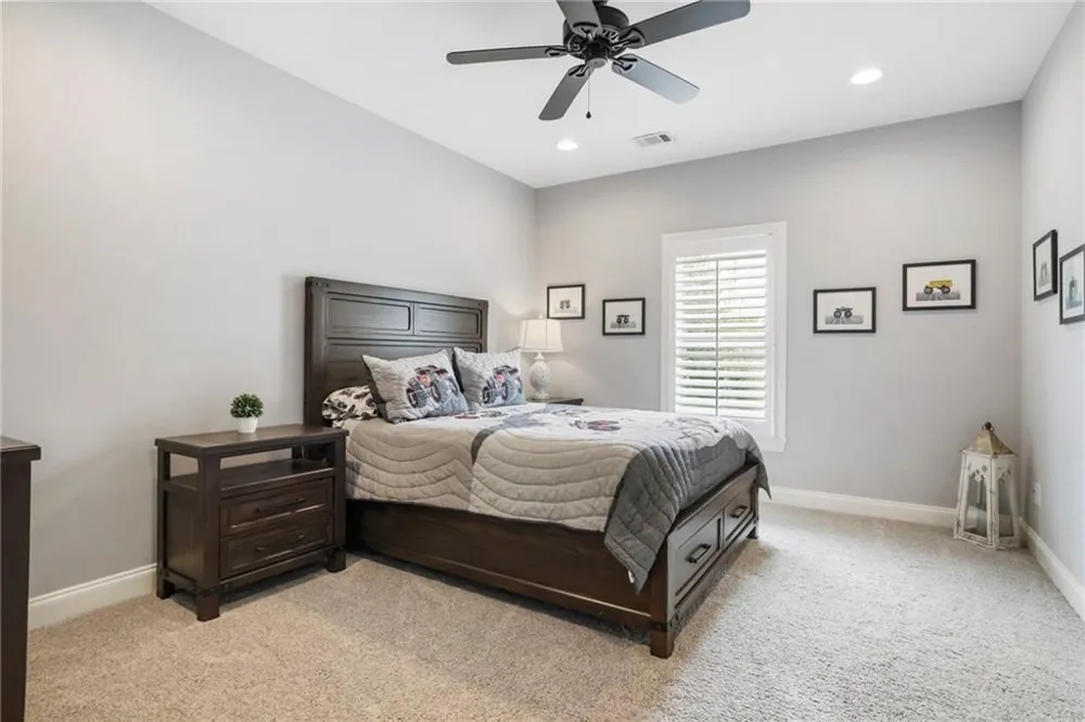 525 Willow Oak Way Roswell, GA 30076