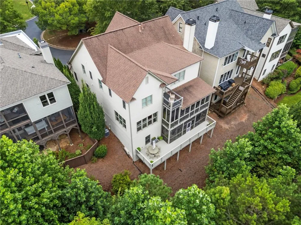 525 Willow Oak Way Roswell, GA 30076