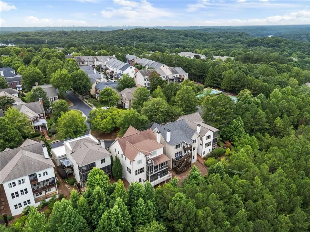 525 Willow Oak Way Roswell, GA 30076