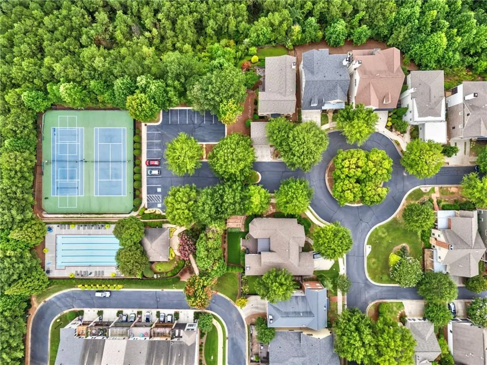 525 Willow Oak Way Roswell, GA 30076