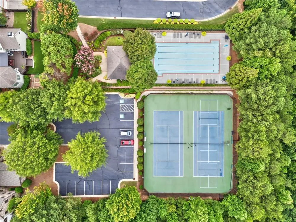 525 Willow Oak Way Roswell, GA 30076