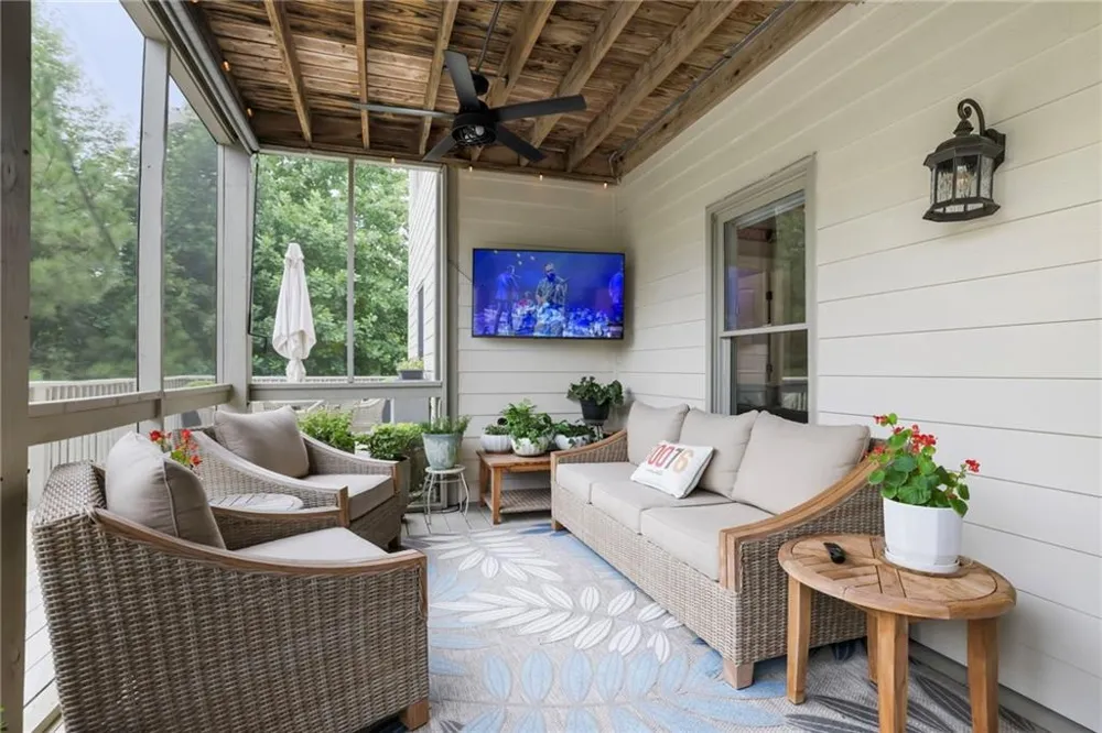 525 Willow Oak Way Roswell, GA 30076