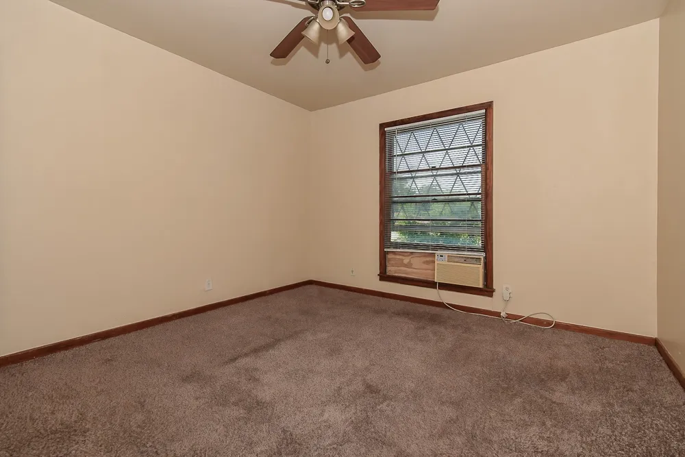 3103 Poplar Street Greenville, TX 75402