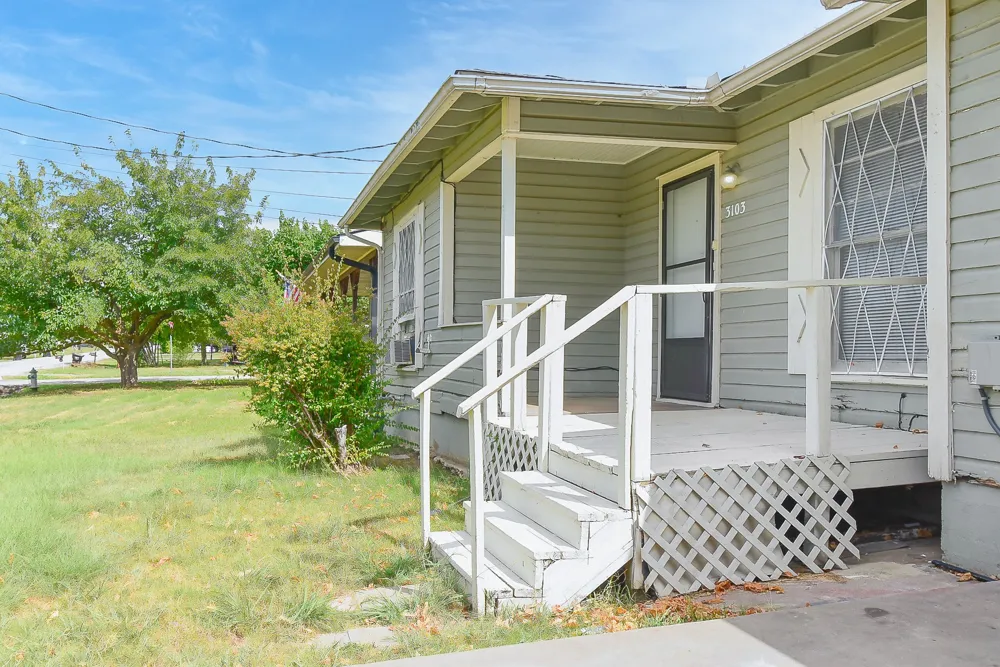3103 Poplar Street Greenville, TX 75402