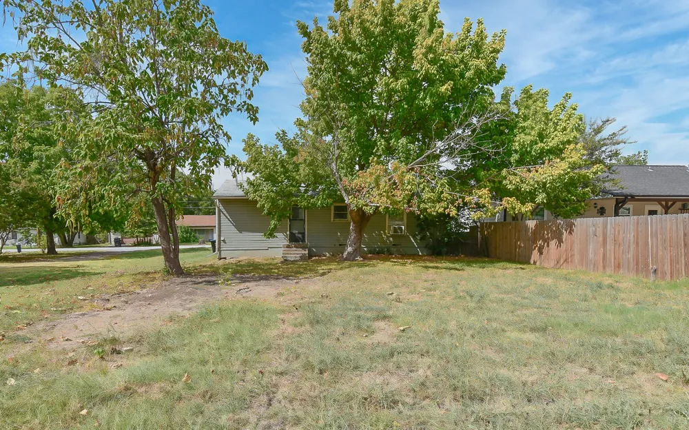 3103 Poplar Street Greenville, TX 75402
