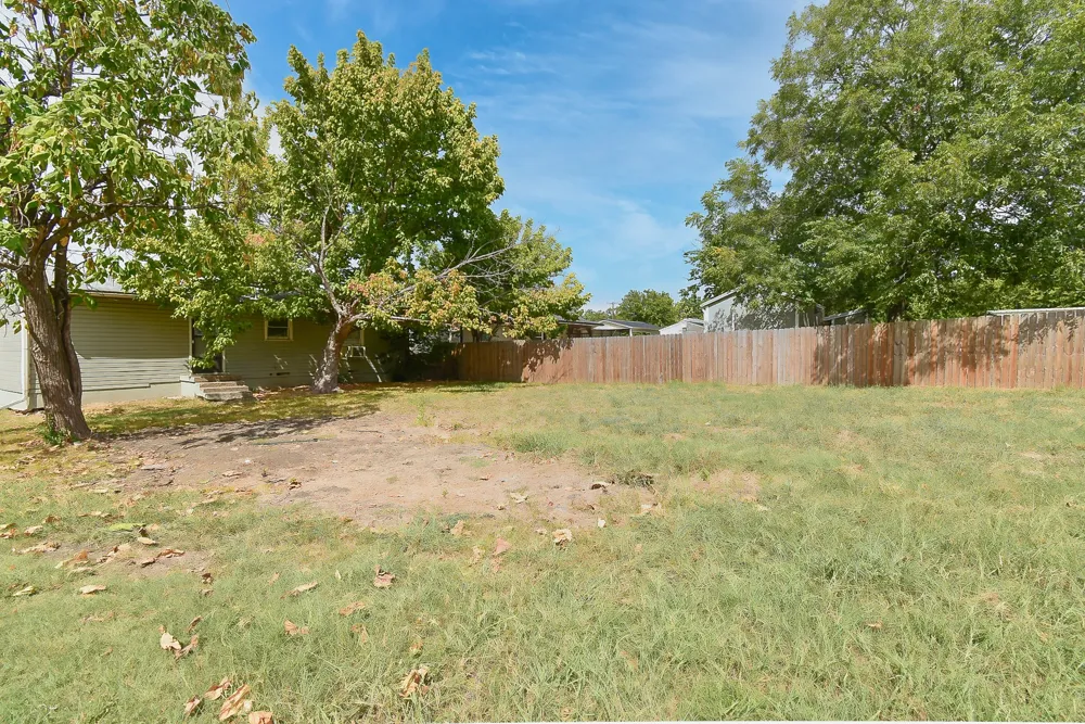 3103 Poplar Street Greenville, TX 75402