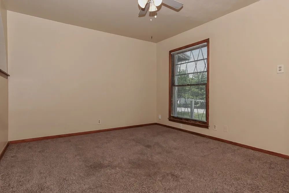 3103 Poplar Street Greenville, TX 75402
