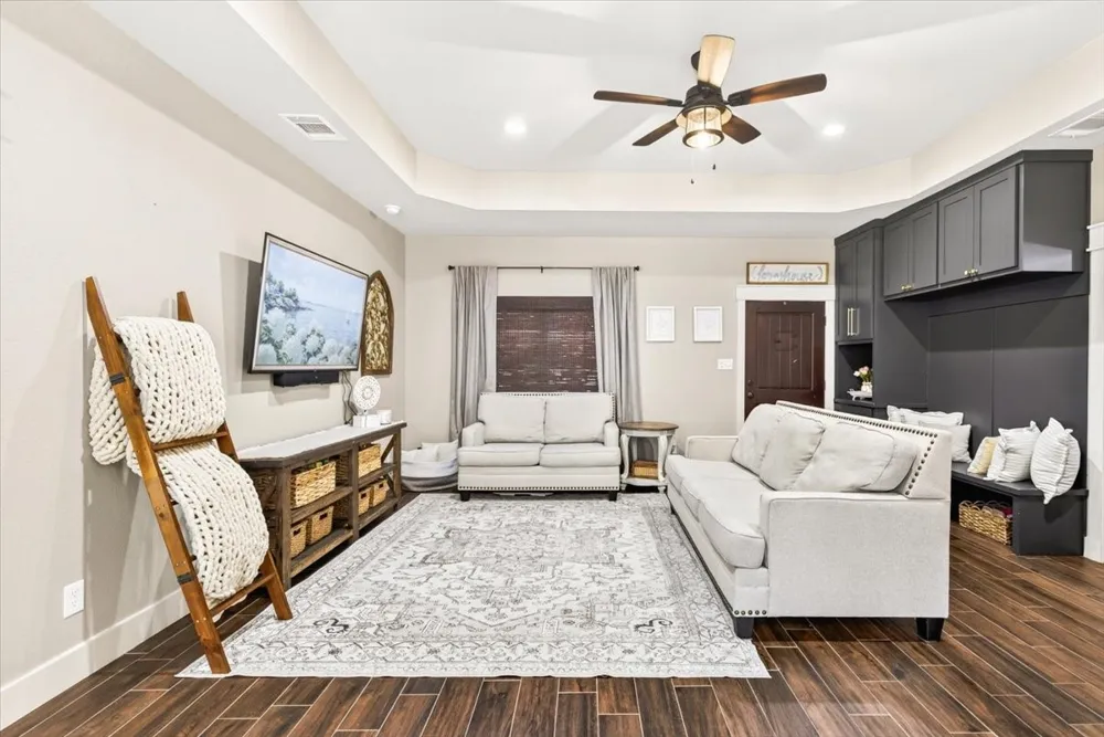 531 Vz County Road 2315 Canton, TX 75103
