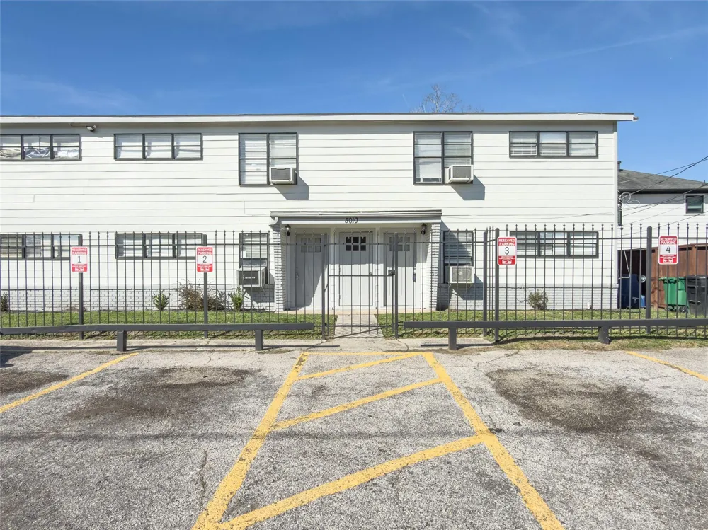 5010 Ennis S Street #2 Houston, TX 77004