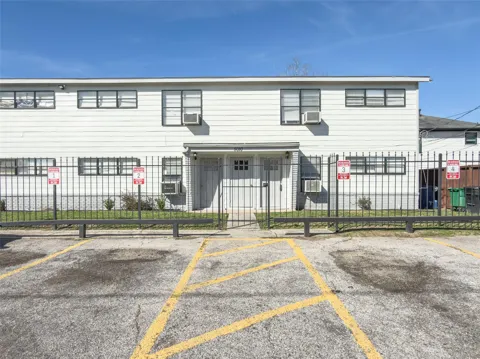 5010 Ennis S Street #2