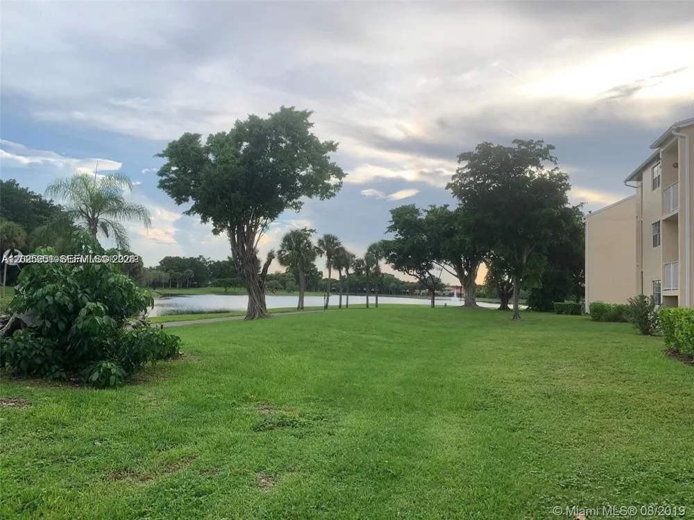 15285 SW 107th Ln #206 Miami, FL 33196