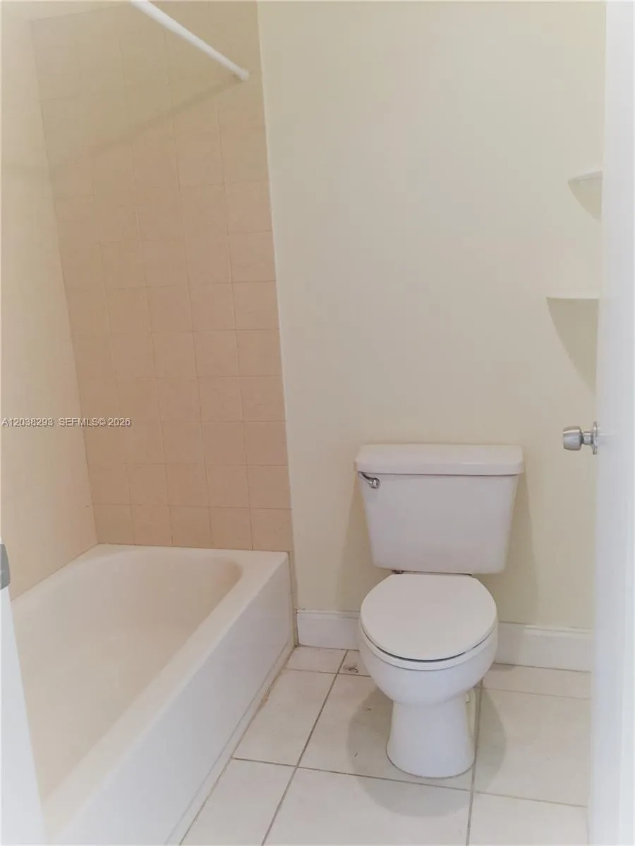 8255 SW 152nd Ave #E-101 Miami, FL 33193