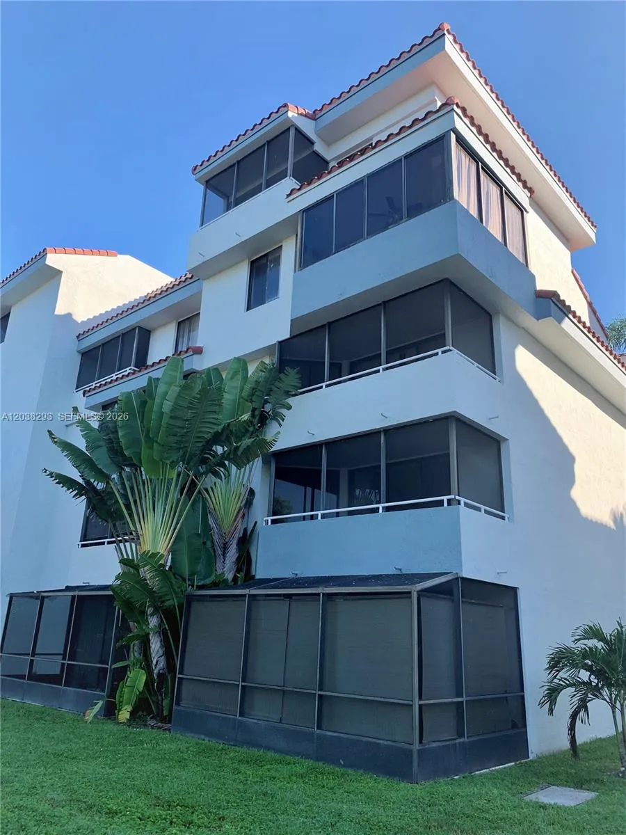 8255 SW 152nd Ave #E-101 Miami, FL 33193
