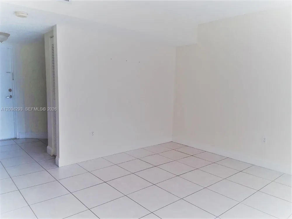 8255 SW 152nd Ave #E-101 Miami, FL 33193
