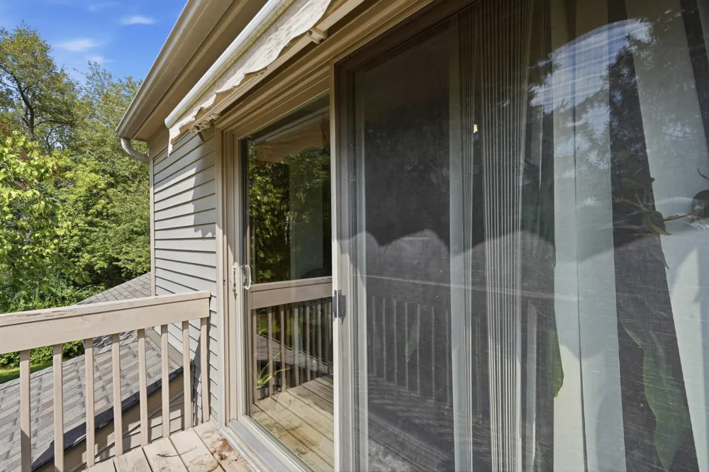 240 Pine Tree Ridge Drive #4 Waterford, MI 48327