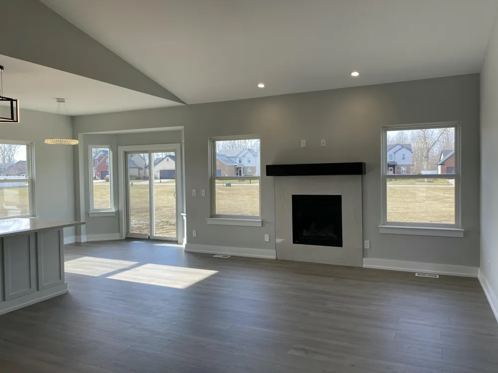 558 Falcon Drive Dundee, MI 48131