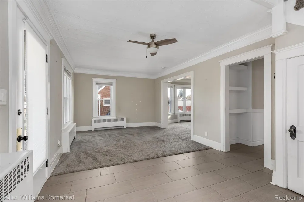 22816 Ridgeway Street St Clair Shores City, MI 48080