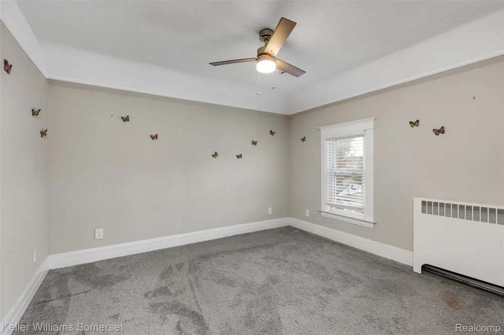 22816 Ridgeway Street St Clair Shores City, MI 48080
