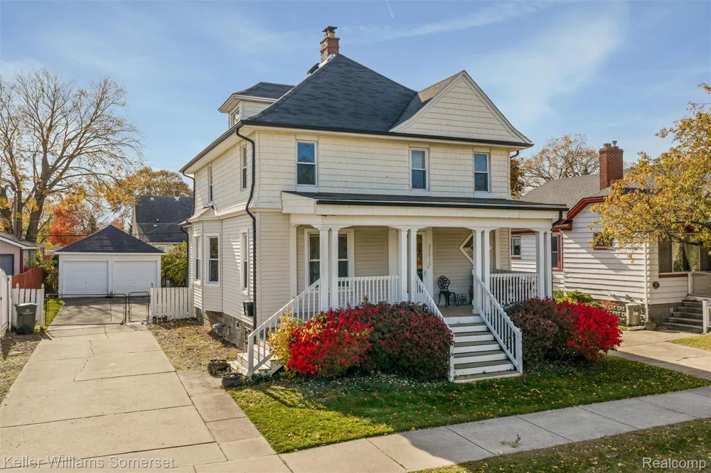 22816 Ridgeway Street St Clair Shores City, MI 48080