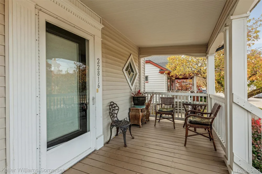 22816 Ridgeway Street St Clair Shores City, MI 48080