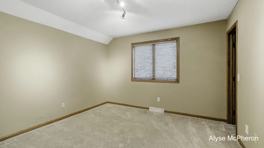 18121 Lovell Road Spring Lake Township, MI 49456