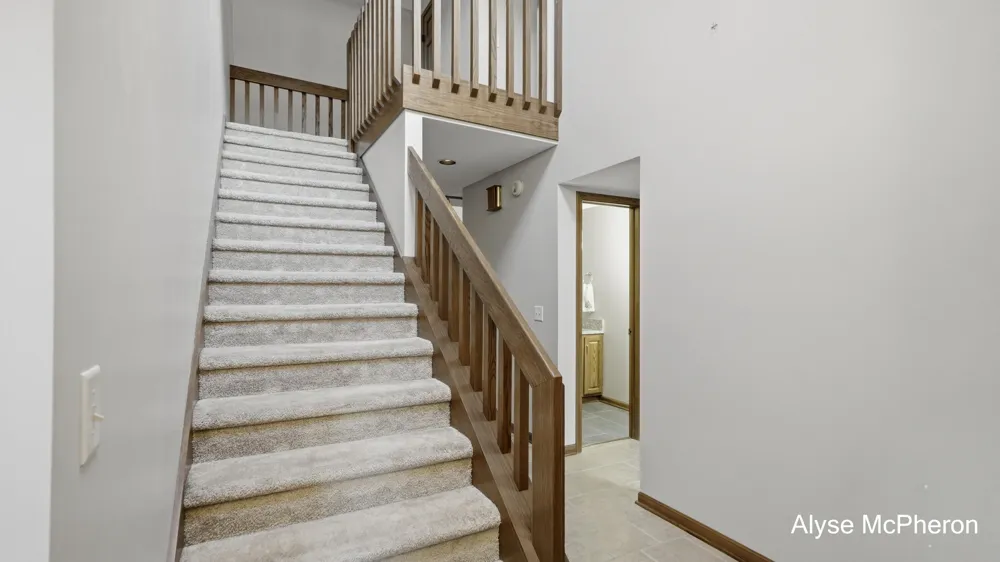 18121 Lovell Road Spring Lake Township, MI 49456