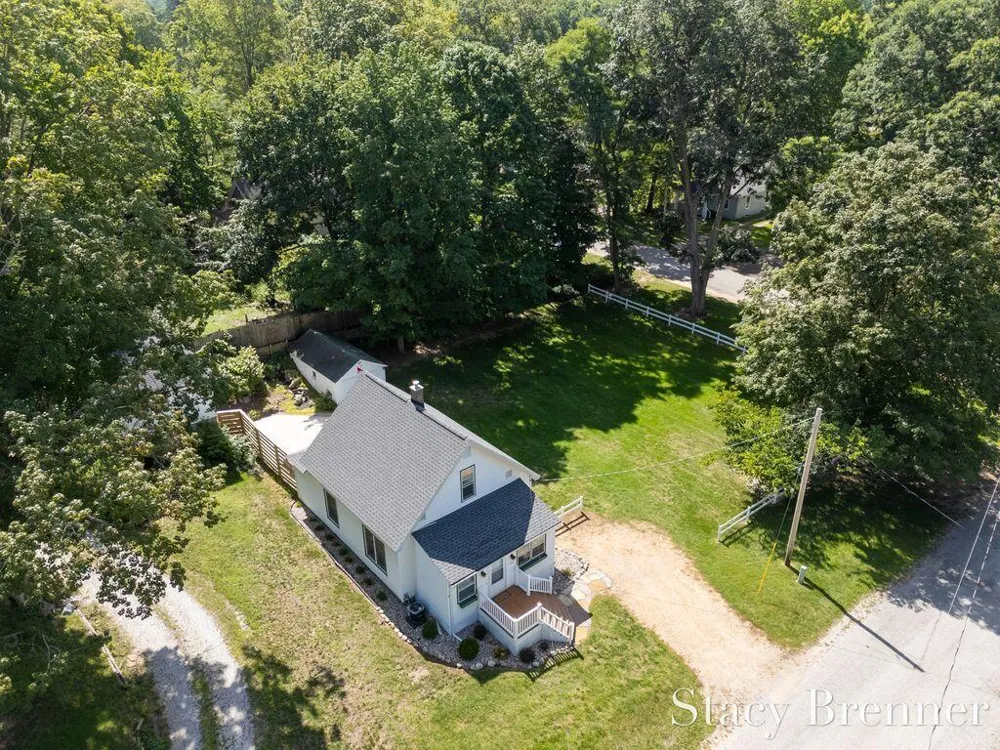 308 4th Street Allegan City, MI 49010