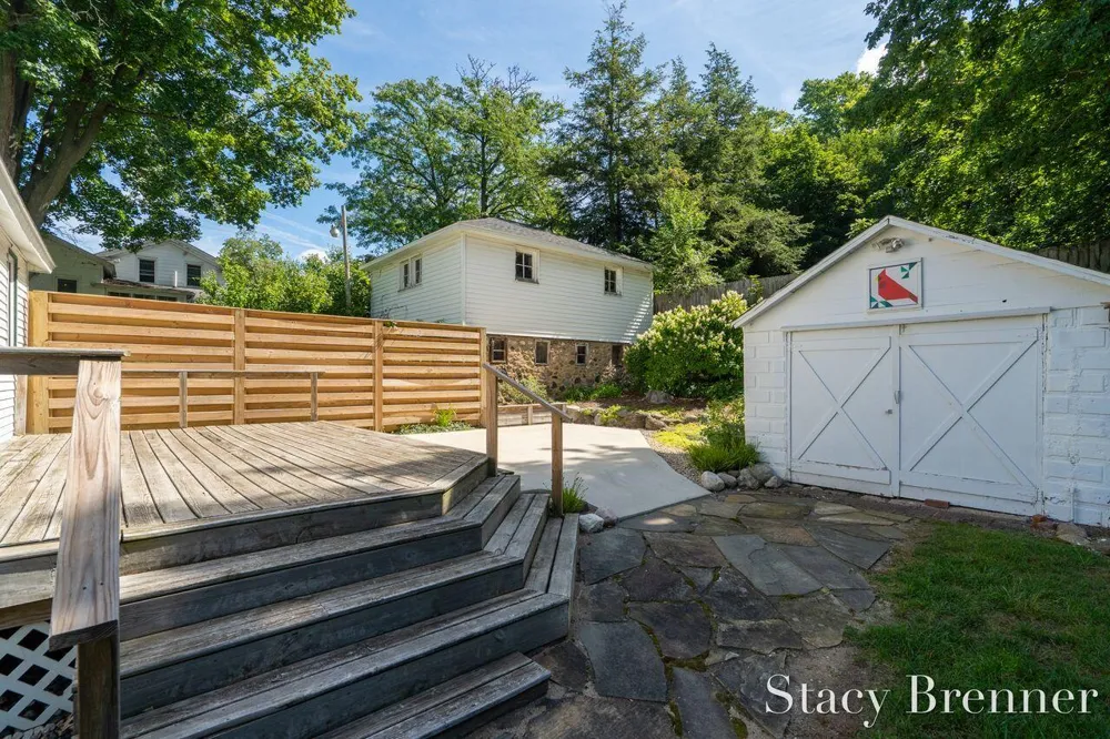 308 4th Street Allegan City, MI 49010