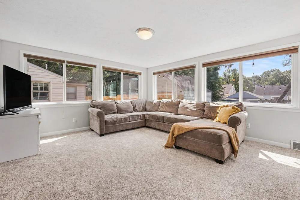 1128 Edna Street SE Grand Rapids City, MI 49507