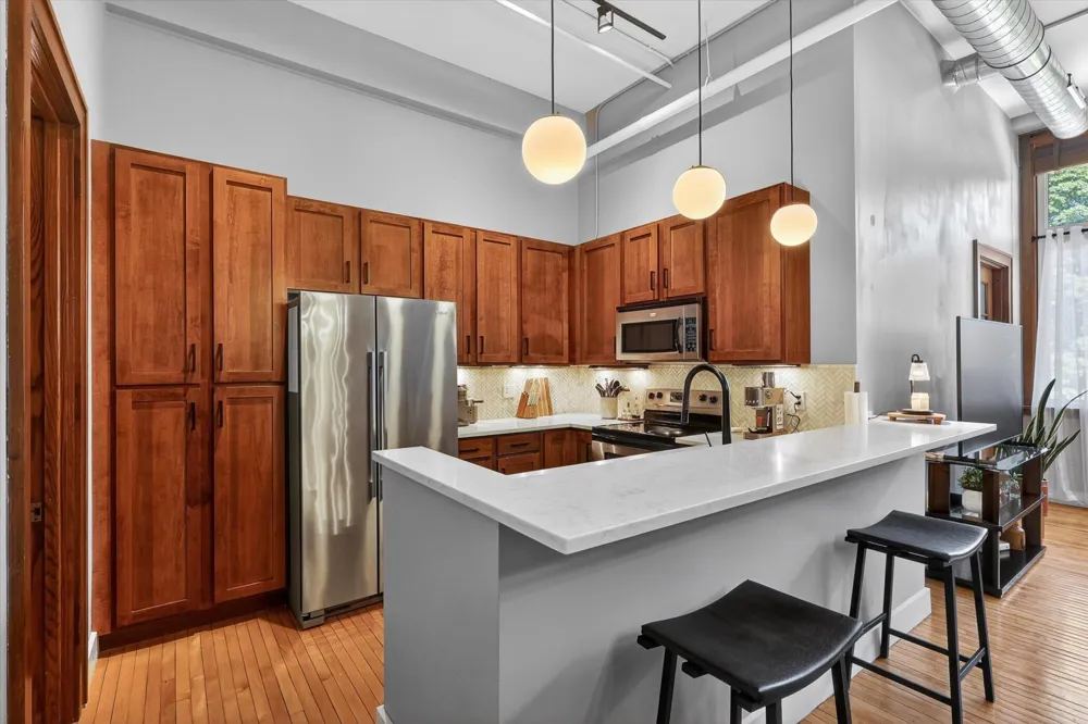 600 Broadway Avenue NW #211 Grand Rapids City, MI 49504