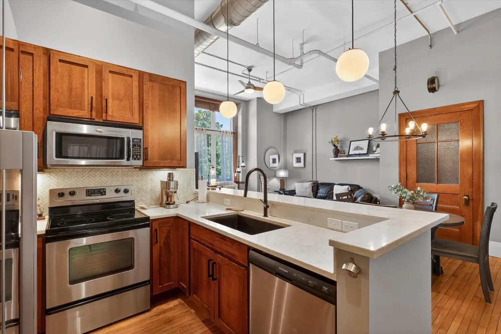 600 Broadway Avenue NW #211 Grand Rapids City, MI 49504